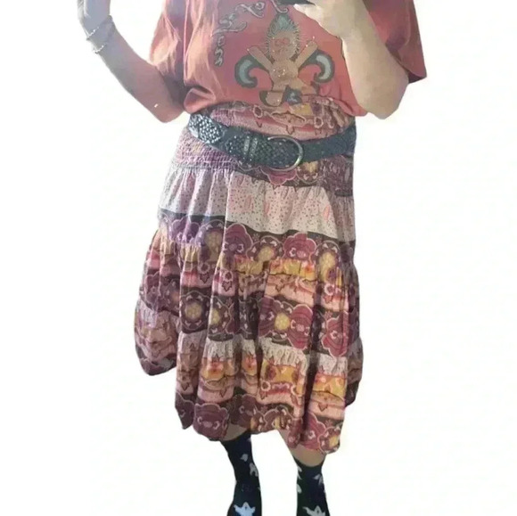Mimi maternity boho print midi Flowy Tiered skirt Size medium - Picture 8 of 8